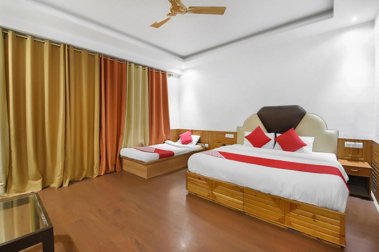 Oyo 23533 Mount View Hotel Kullu Bagian luar foto