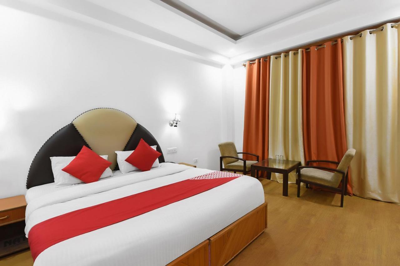 Oyo 23533 Mount View Hotel Kullu Bagian luar foto